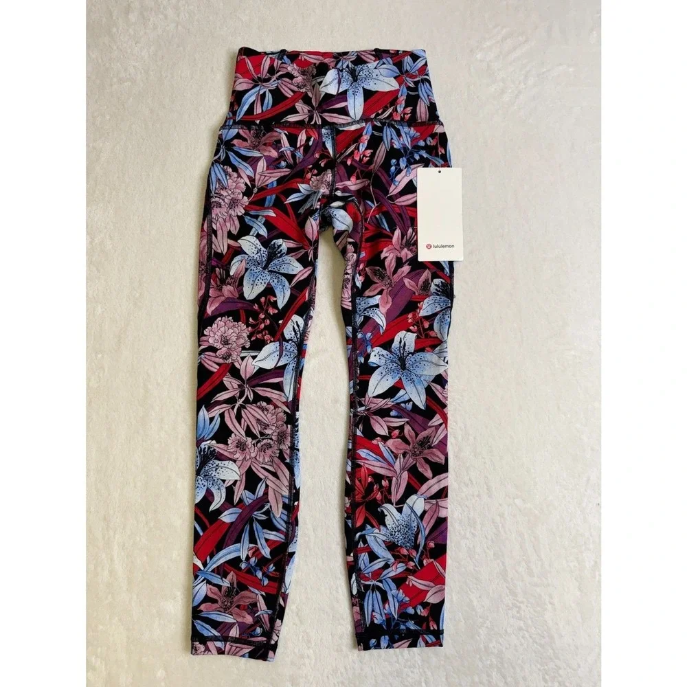 Lululemon Leggings Women's 4 Lush Lillies Multi Print‎ Train Times 7/8
